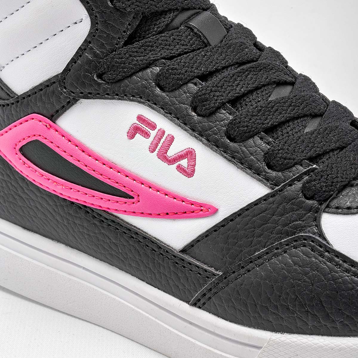 FILA Everge TENIS MUJER CASUAL DE BOTA COLOR NEGRO BLANCO ROSA