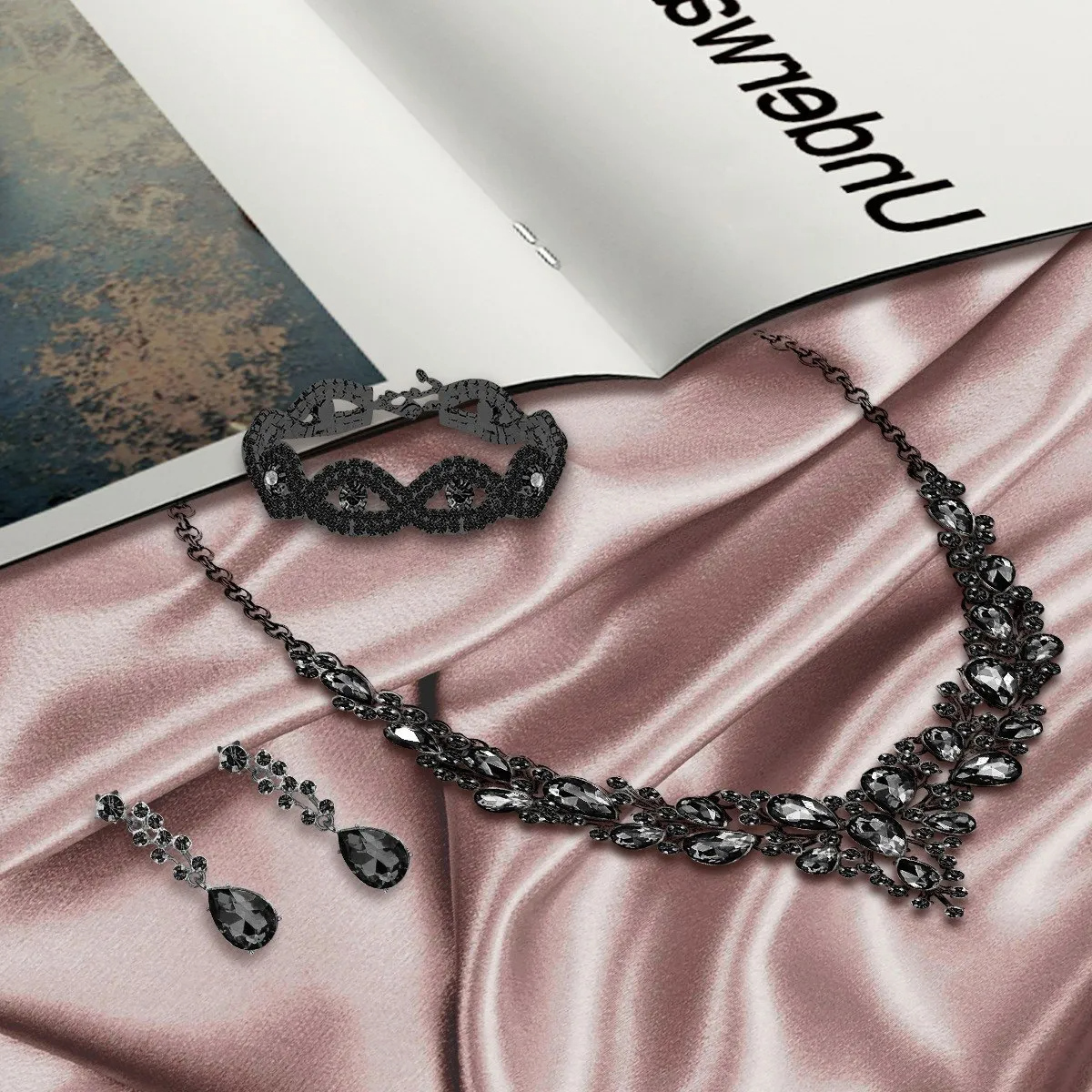 Conjunto De Joyas Para Mujer Collar Y Aretes Y Pulsera