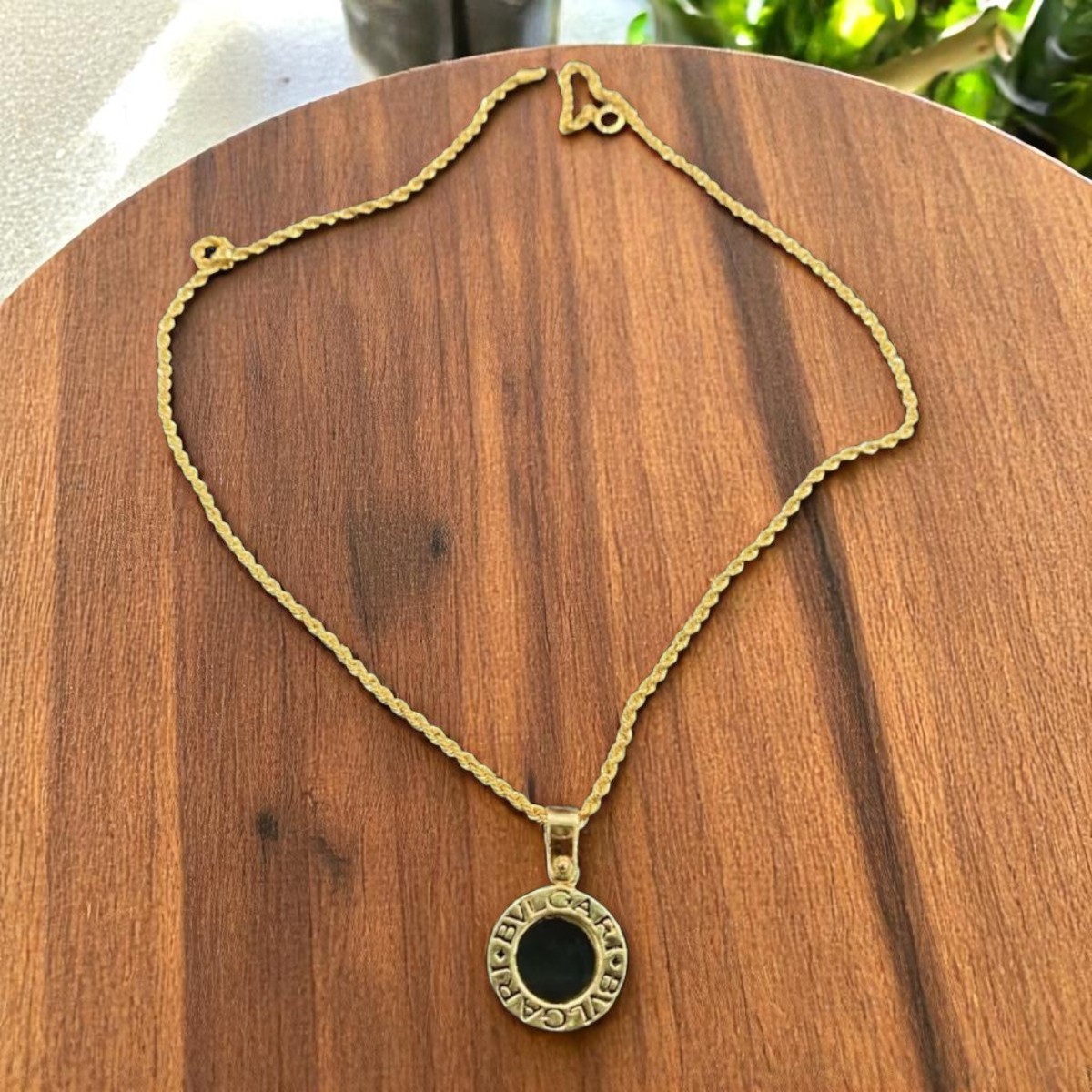 Dije Tipo Bulgari Fondo Negro Oro 14K+ Obsequio