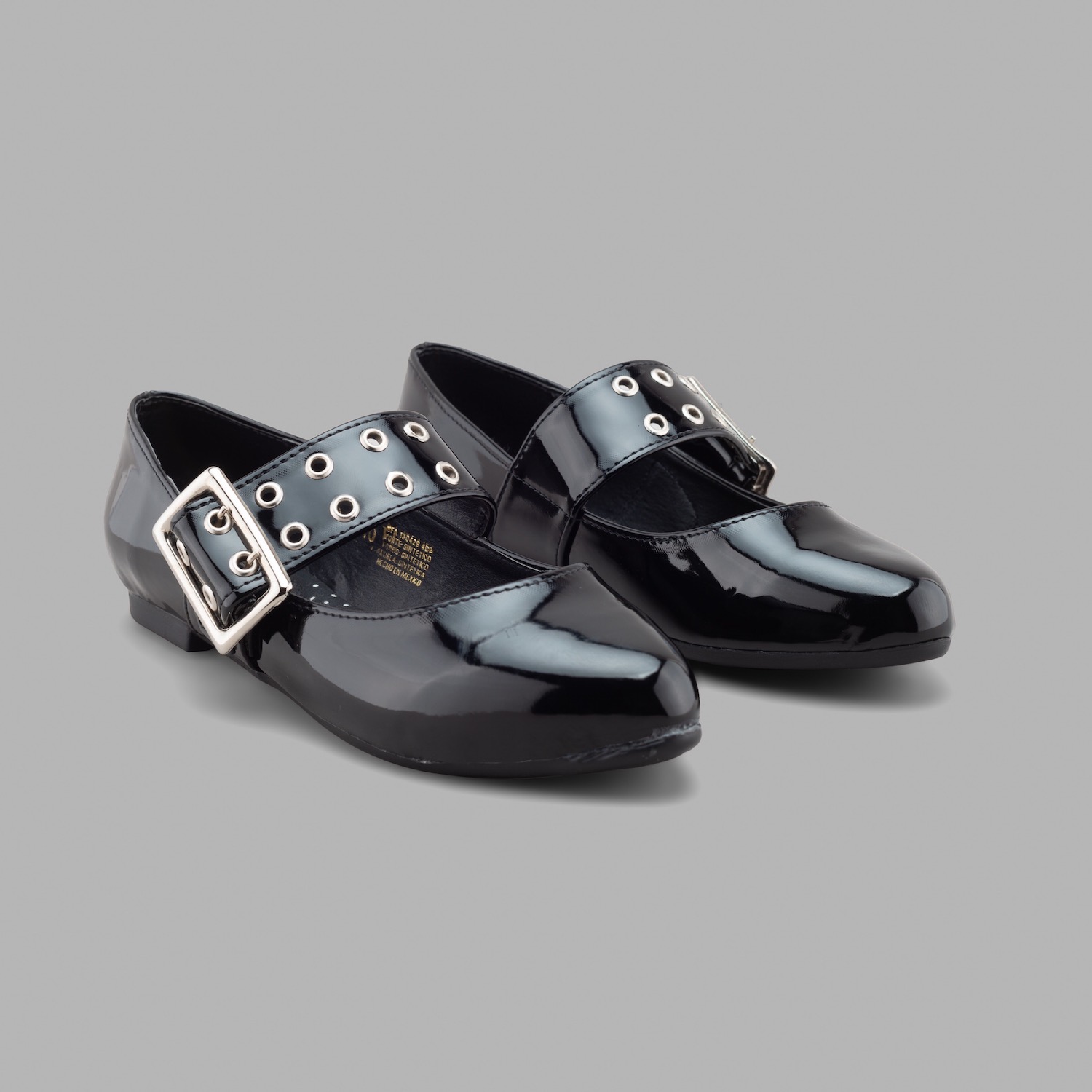 Zapato Flat de Charol Negro para Mujer con Correa