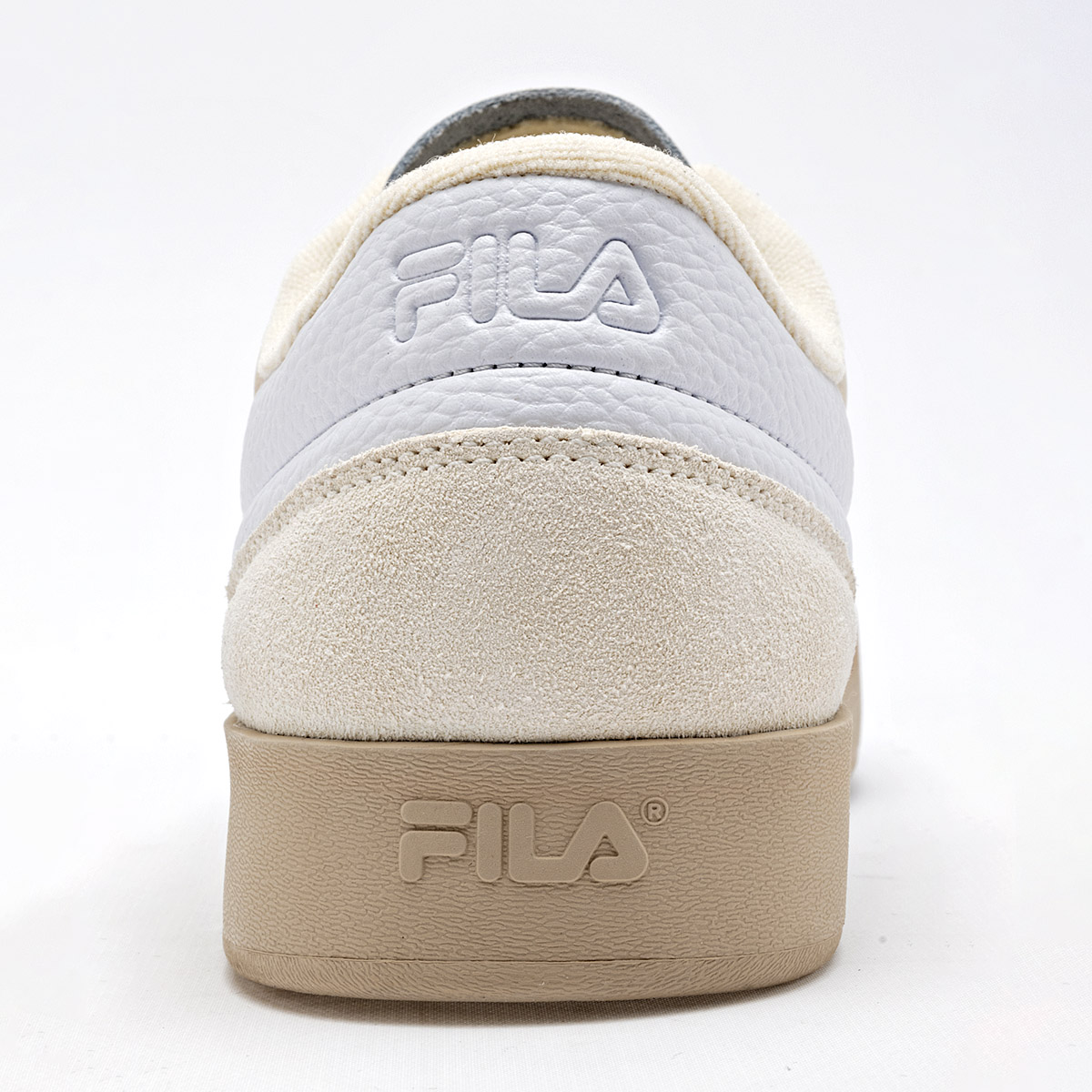 TENIS CASUAL Royalton FILA PARA MUJER COLOR BEIGE BLANCO 5TM020262