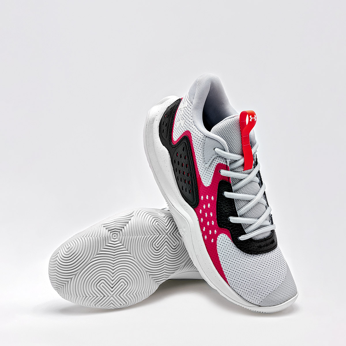 TENIS DEPORTIVO UA Jet '23 UNDER ARMOUR PARA HOMBRE COLOR GRIS NEGRO 302663410
