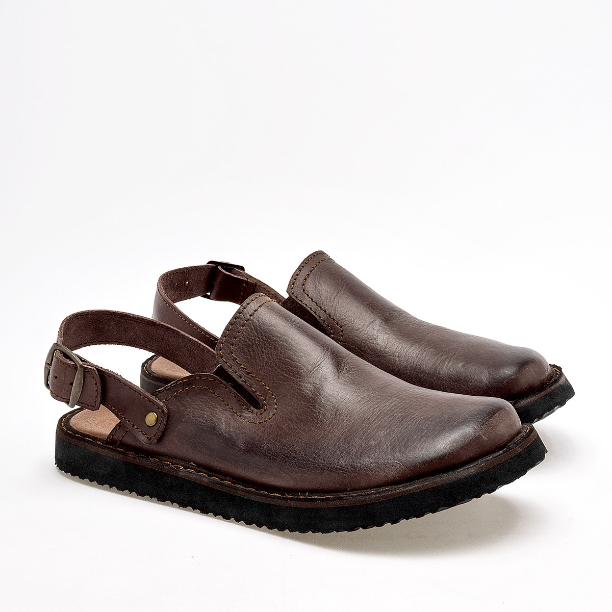 SANDALIA CERRADA TACUBA SHOES EN PIEL PARA HOMBRE COLOR CAFE 8000