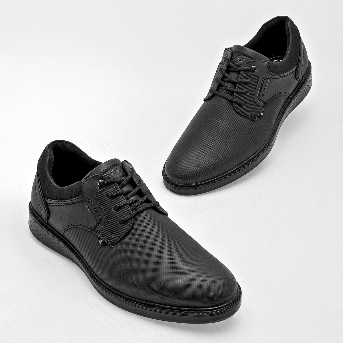 ZAPATO DE VESTIR NEGRO TOTAL PARA HOMBRE EN PIEL COLOR NEGRO 8900