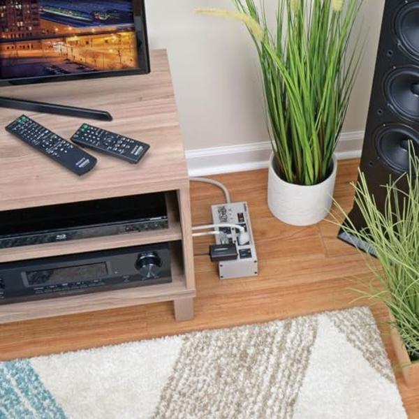 Tripp Lite ISOBAR6Ultra Isobar - Regleta de enchufes con 6 tomas de corriente, cable de 1.8 m (6 pies), enchufe en ángulo recto, metal, garantía limitada de por vida y seguro de $5