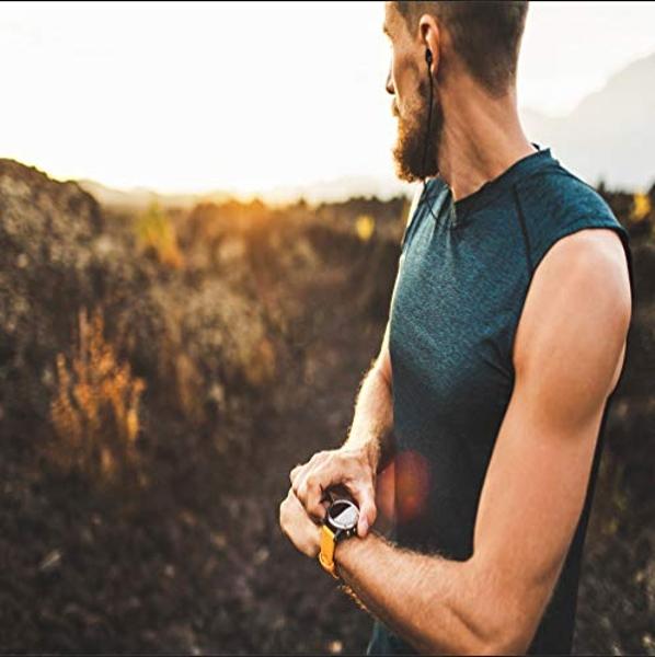 Auriculares deportivos inalámbricos iJoy con Bluetooth, IPX4, resistentes al sudor y con micrófono, con cancelación de ruido, para entrenar, correr y gimnasio.
