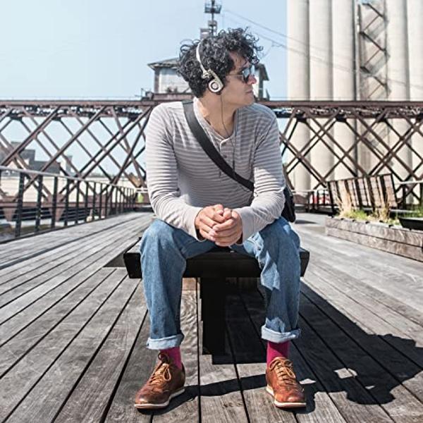 Auriculares supraurales Koss Porta Pro de edición limitada, micrófono en línea, control de volumen y control remoto táctil, estilo retro, incluye estuche rígido, con cable y conect