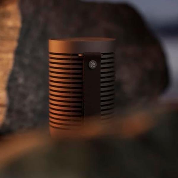 Bang & Olufsen Beosound Explore - Altavoz Bluetooth portátil inalámbrico para exteriores, IP67 a prueba de agua y polvo, color castaño