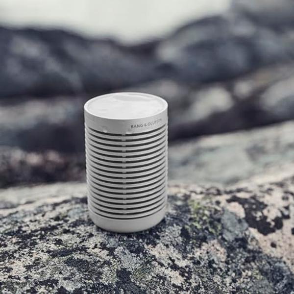 Bang & Olufsen Beosound Explore - Altavoz Bluetooth inalámbrico para exteriores, IP67, resistente al agua y al polvo, color gris niebla