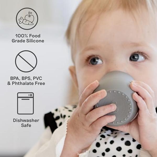Vaso pequeño ezpz (gris): vaso de entrenamiento 100 % silicona para bebés de 4 meses en adelante. Diseñado por un especialista en alimentación pediátrica. Artículos esenciales para