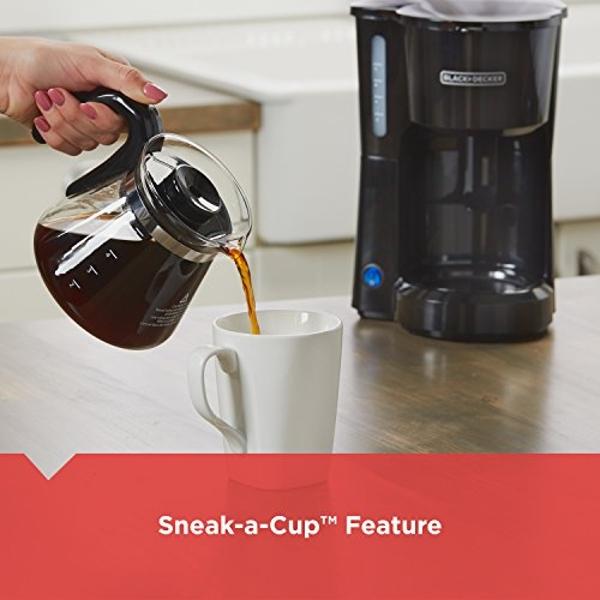 Cafetera Black+Decker CM0700BZ 4 en 1 para 5 tazas, color negro
