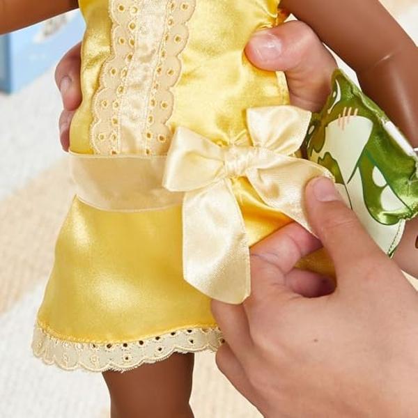 Muñeca Tiana de la colección Disney Animators: La Princesa y el Sapo. Figura de juguete de 40 cm. Muñeca auténtica de tienda para niños y coleccionistas. Totalmente articulada con 