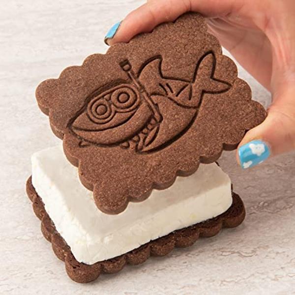 Máquina para hacer sándwiches de helado de silicona Mobi, tiburón