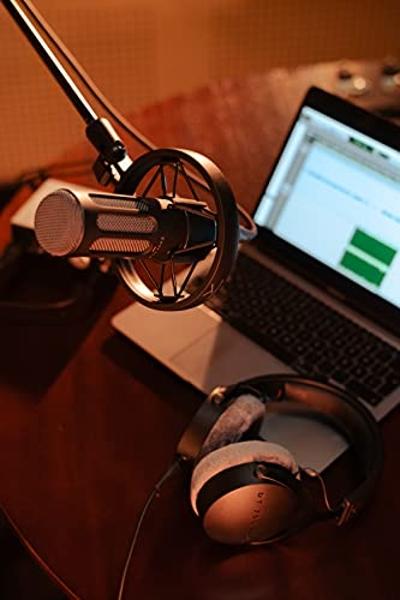 Micrófono de condensador de dirección lateral beyerdynamic PRO X M90 con bolsa de almacenamiento, filtro antipop y soporte amortiguador