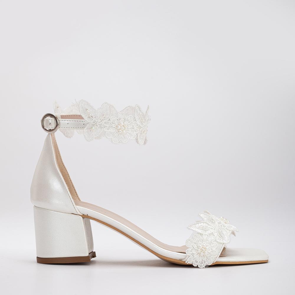 Dana - Sandalias de novia con encaje color marfil