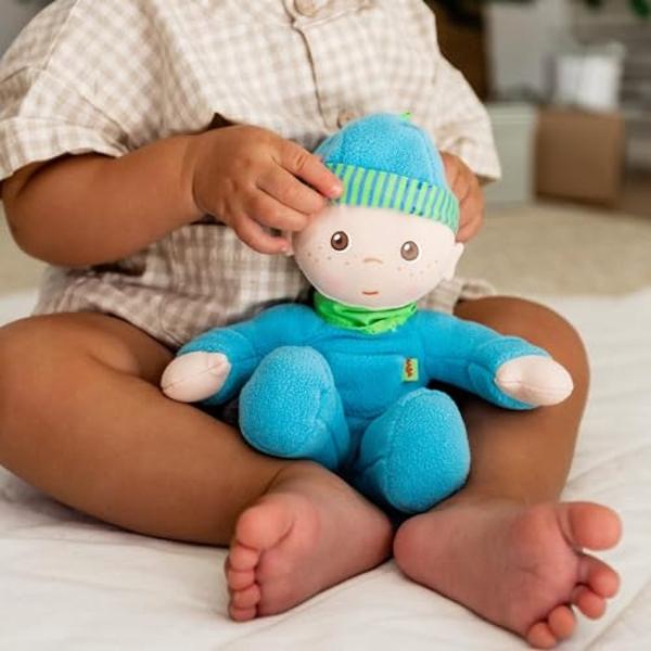 Academia Unicornio, Muñeca Sophia para Baile de Máscaras con 9 Accesorios, 9.5", Muñecas y Juguetes de Unicornio para Niñas.