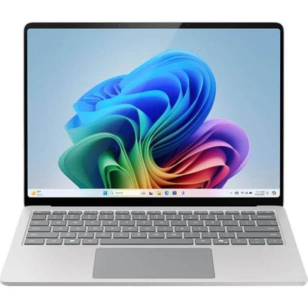 Microsoft Surface Laptop (2024), PC con Windows 11 Copilot+, pantalla táctil de 13,8", Snapdragon X Plus (10 núcleos), 16 GB de RAM, 256 GB de almacenamiento SSD, Platinum.