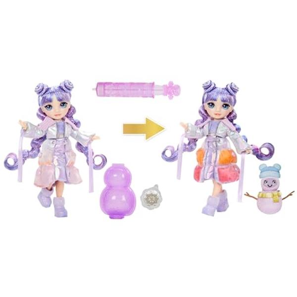 Muñeca de moda Rainbow High Winter Wonderland Violet de 28 cm con nieve mágica oculta en un conjunto que se infla con agua y un kit de muñeco de nieve. ¡Un regalo ideal para niños .