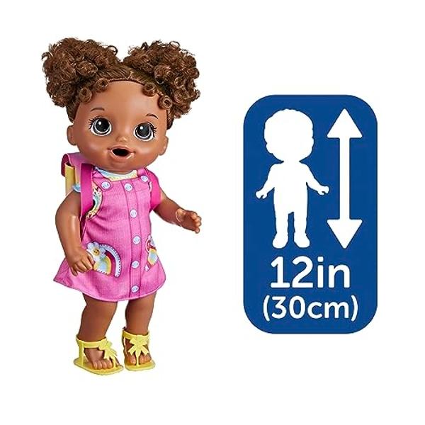 Muñeca de moda Bratz Alwayz Yasmin con 10 accesorios y póster.