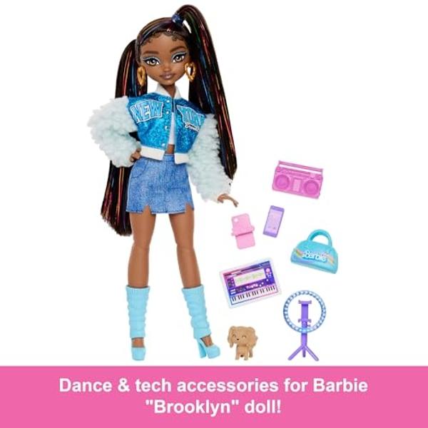 Muñeca Barbie Dream Besties y accesorios, Brooklyn, muñeca articulada de moda con cabello largo y negro, 9 piezas con temática musical.