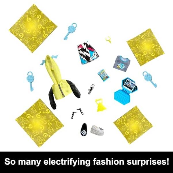 Muñeca Monster High Skulltimate Secrets Neon Frights y accesorios, Frankie Stein con armario para disfrazarse y más de 19 sorpresas.