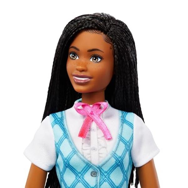 Muñeca Barbie "Brooklyn" y accesorios de Barbie Mysteries: La Gran Caza de Caballos. Incluye muñeca de moda, traje de montar extraíble y casco..