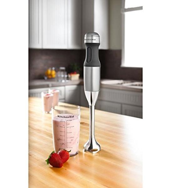 Licuadora de mano roja Keylitos de 600 ml con accesorios 5 en 1, turbo y control de velocidad ajustable.